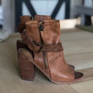Sexy Dolce Vita Leather Booties